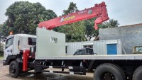 UNIC CRANE